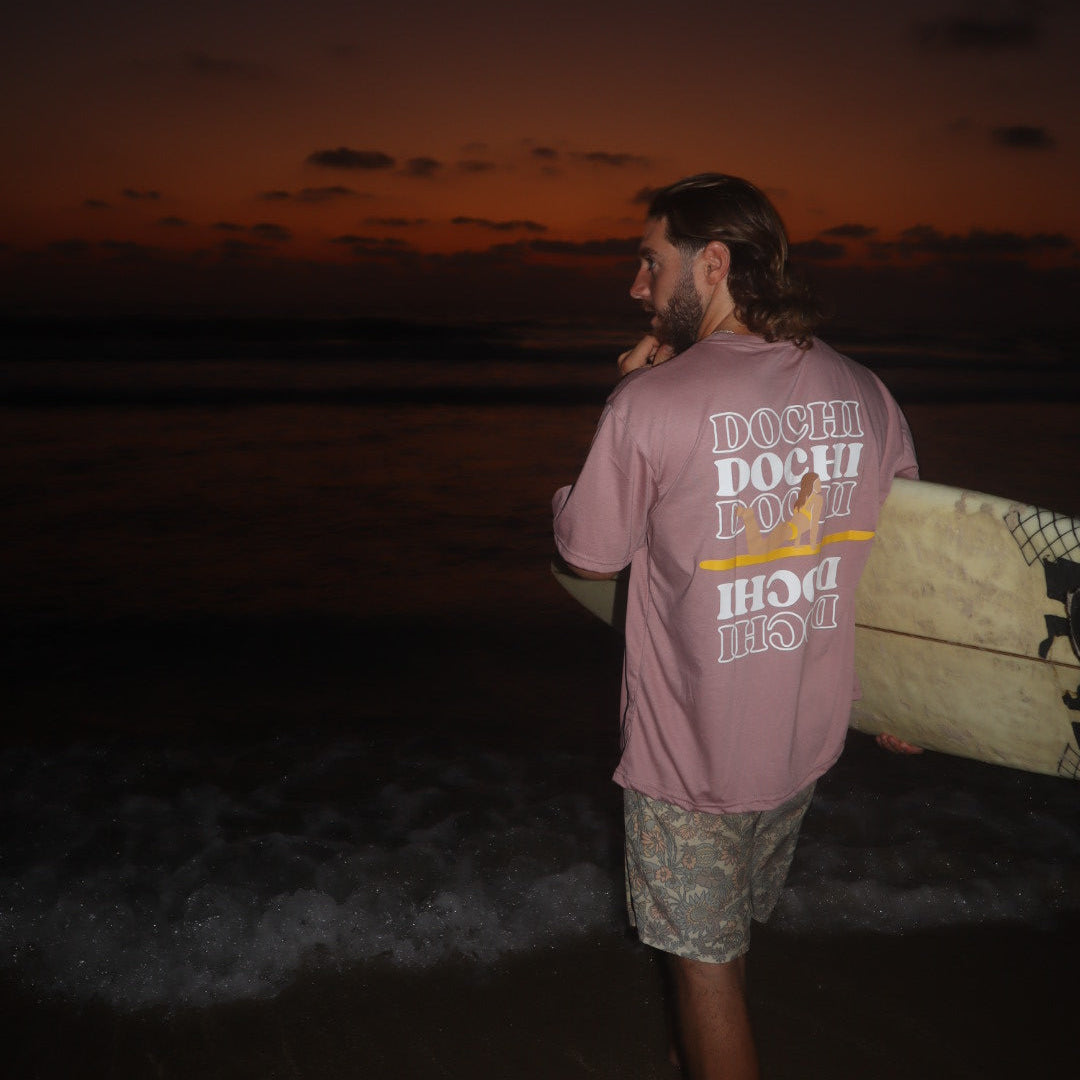 DOCHI LONGBORD VIBES T-SHIRT